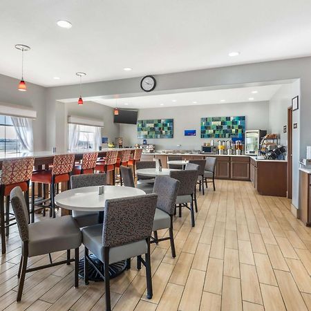 Best Western Club House Inn & Suites Mineral Wells Esterno foto