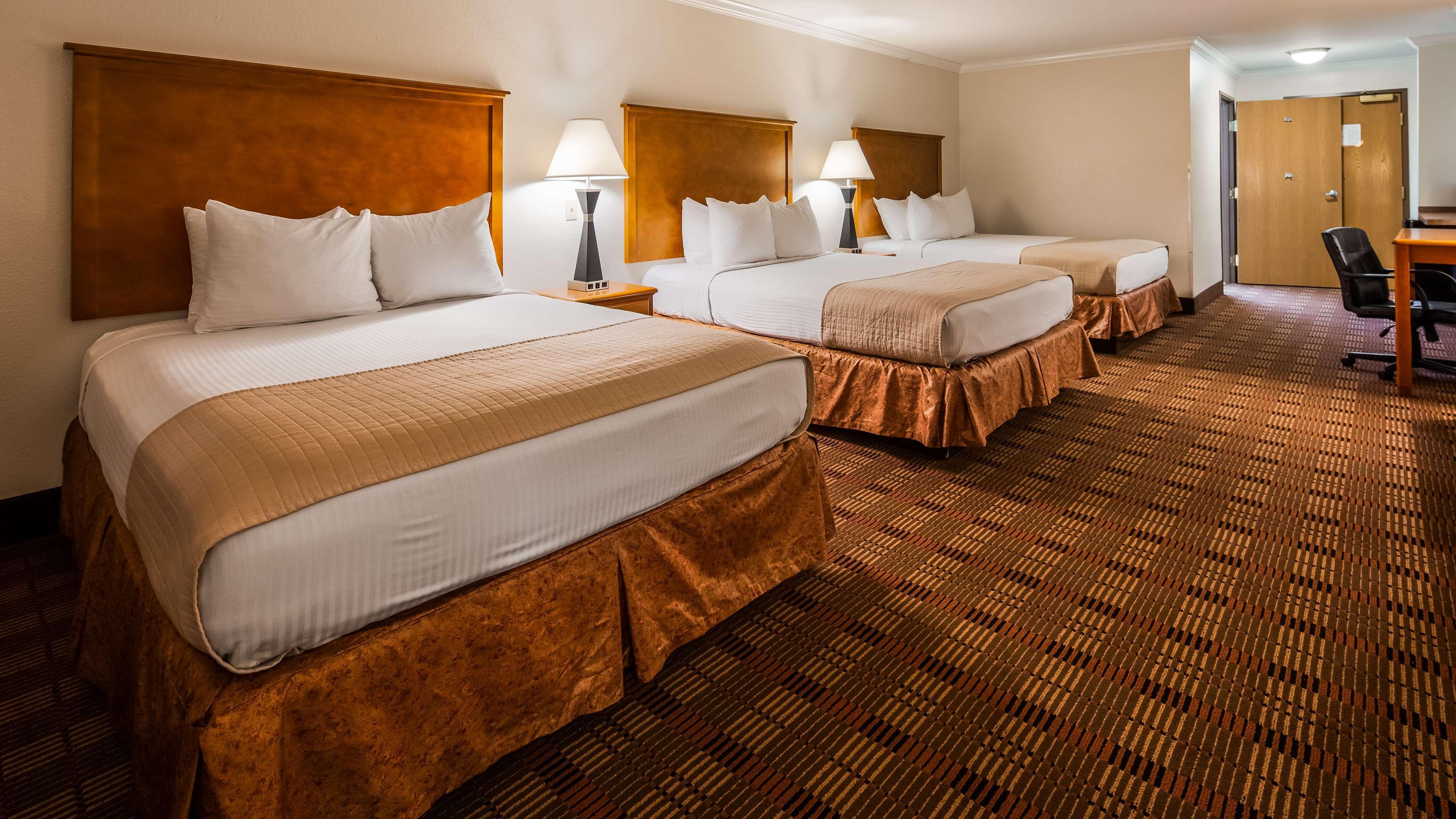 Best Western Club House Inn & Suites Mineral Wells Esterno foto