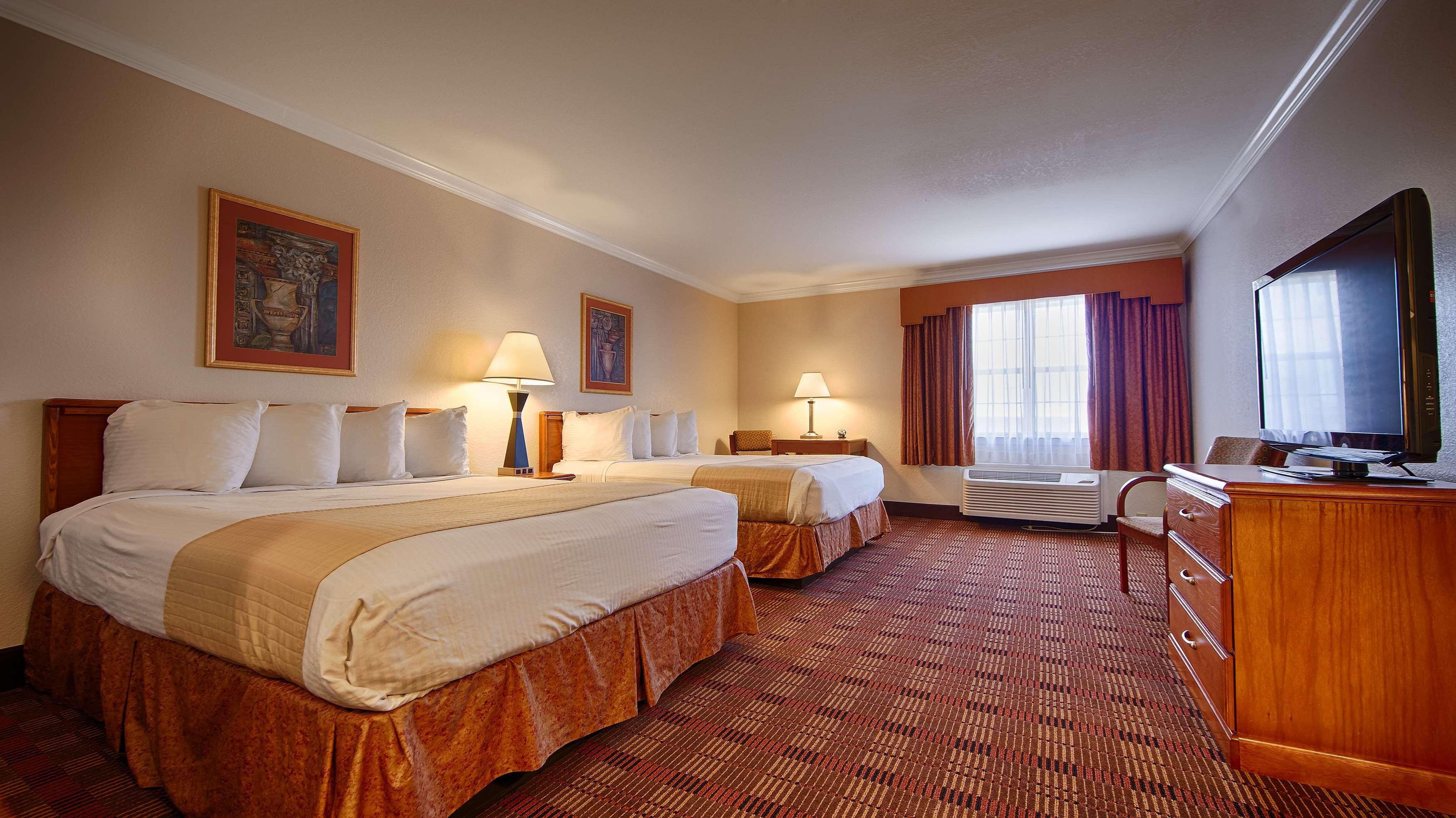 Best Western Club House Inn & Suites Mineral Wells Esterno foto