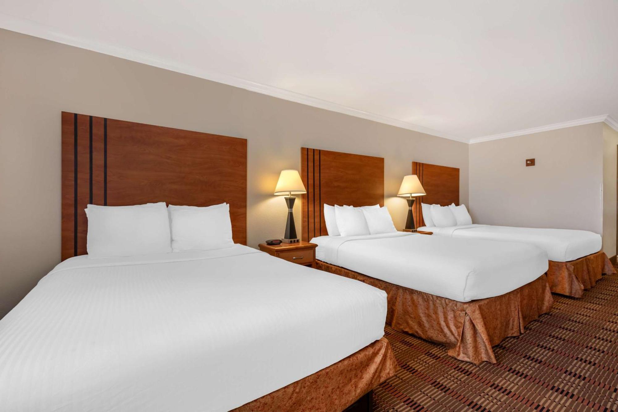 Best Western Club House Inn & Suites Mineral Wells Esterno foto