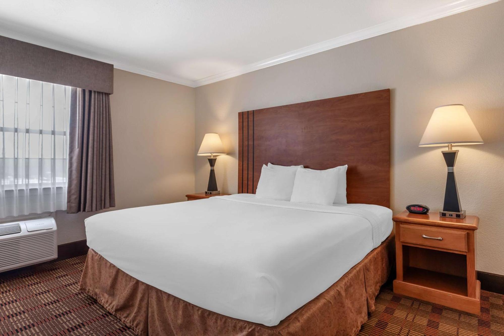 Best Western Club House Inn & Suites Mineral Wells Esterno foto