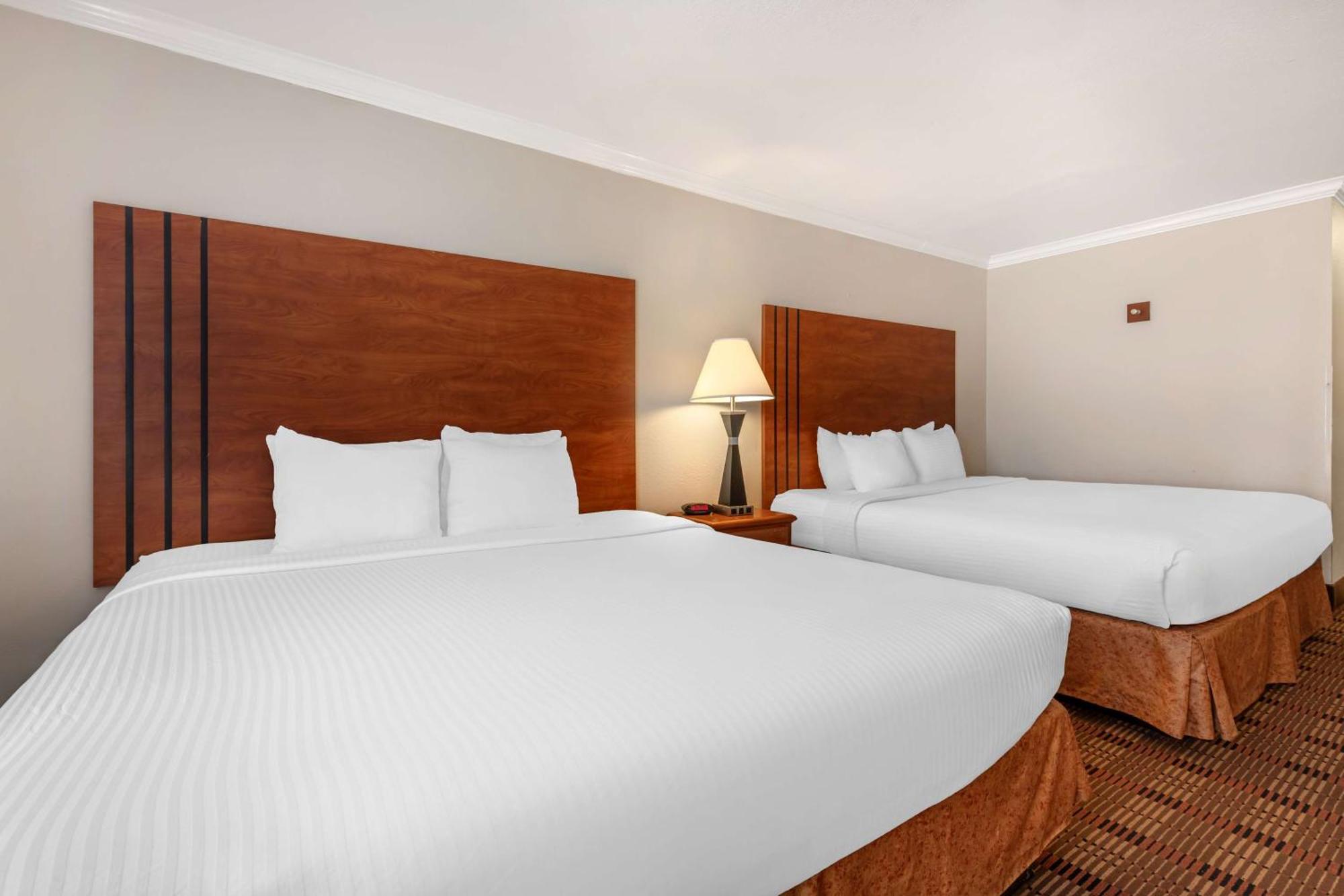 Best Western Club House Inn & Suites Mineral Wells Esterno foto