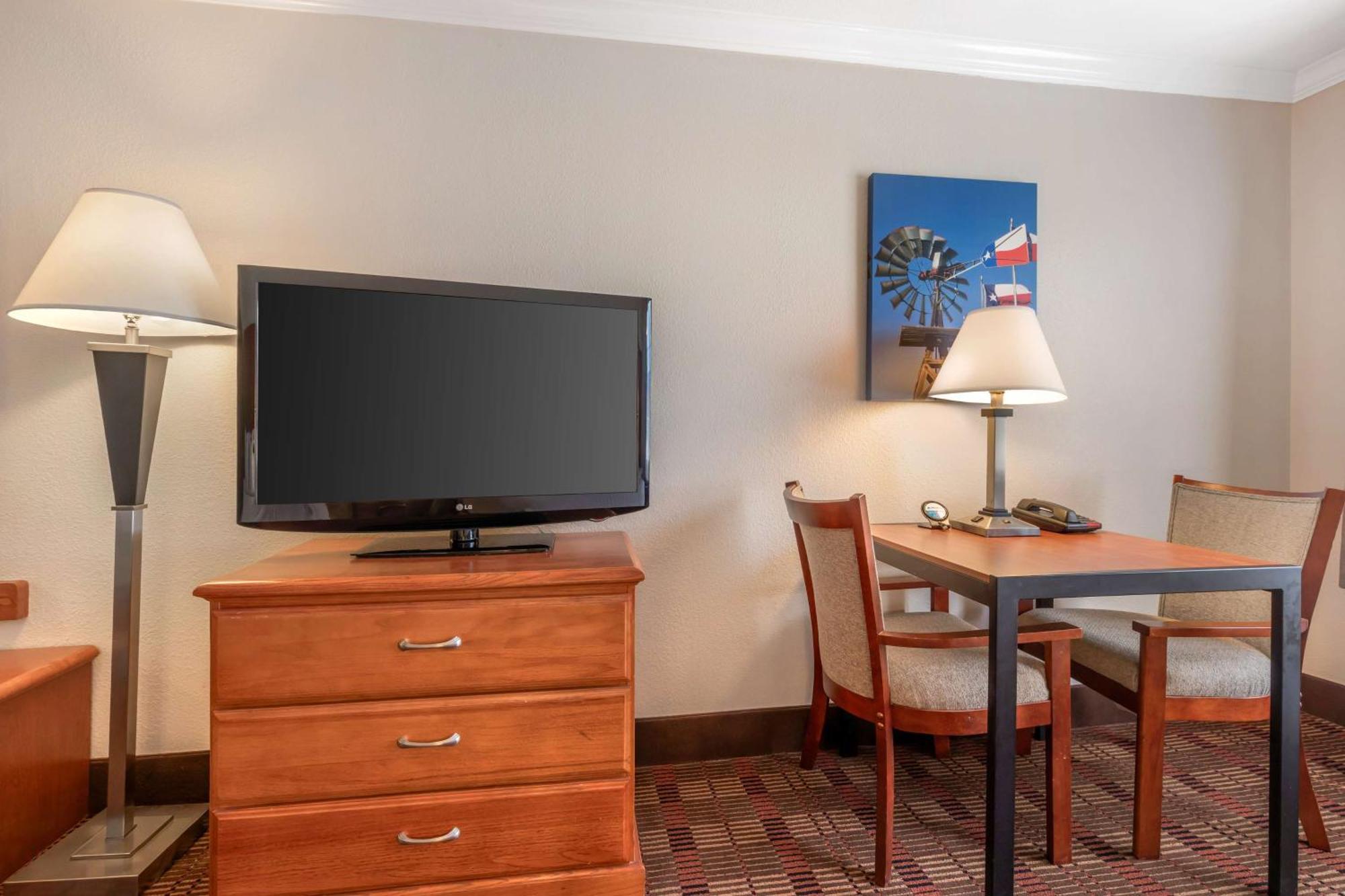 Best Western Club House Inn & Suites Mineral Wells Esterno foto