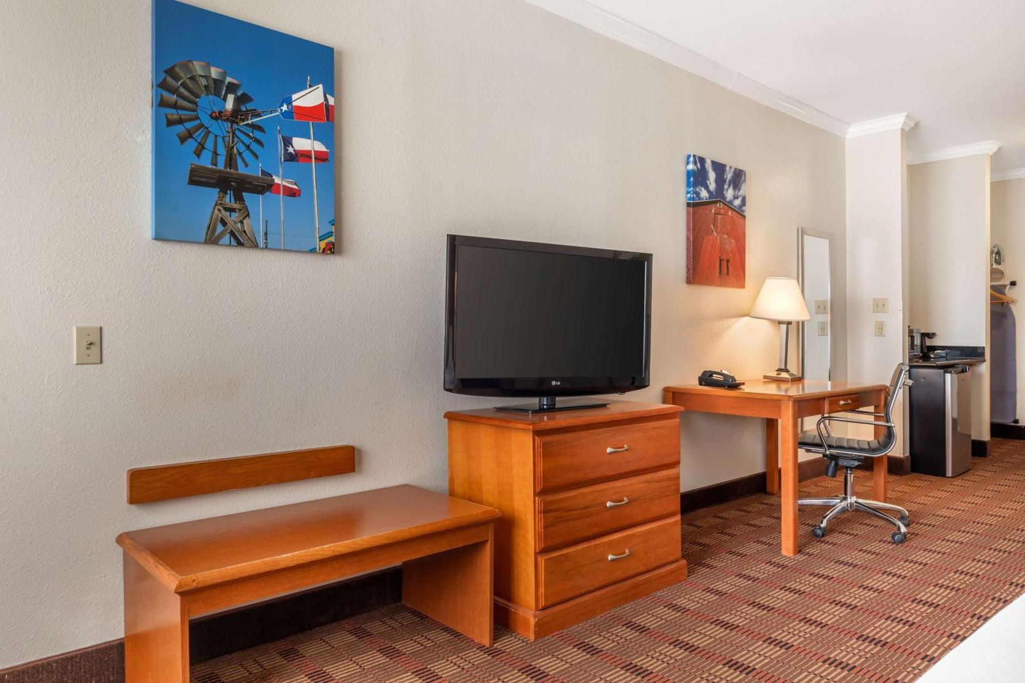 Best Western Club House Inn & Suites Mineral Wells Esterno foto