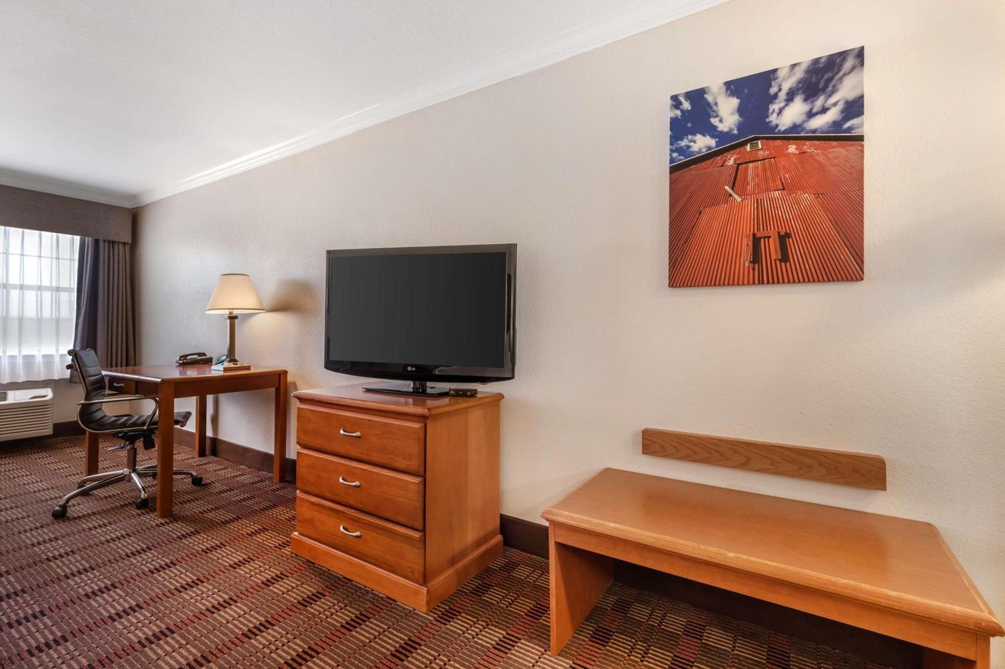 Best Western Club House Inn & Suites Mineral Wells Esterno foto
