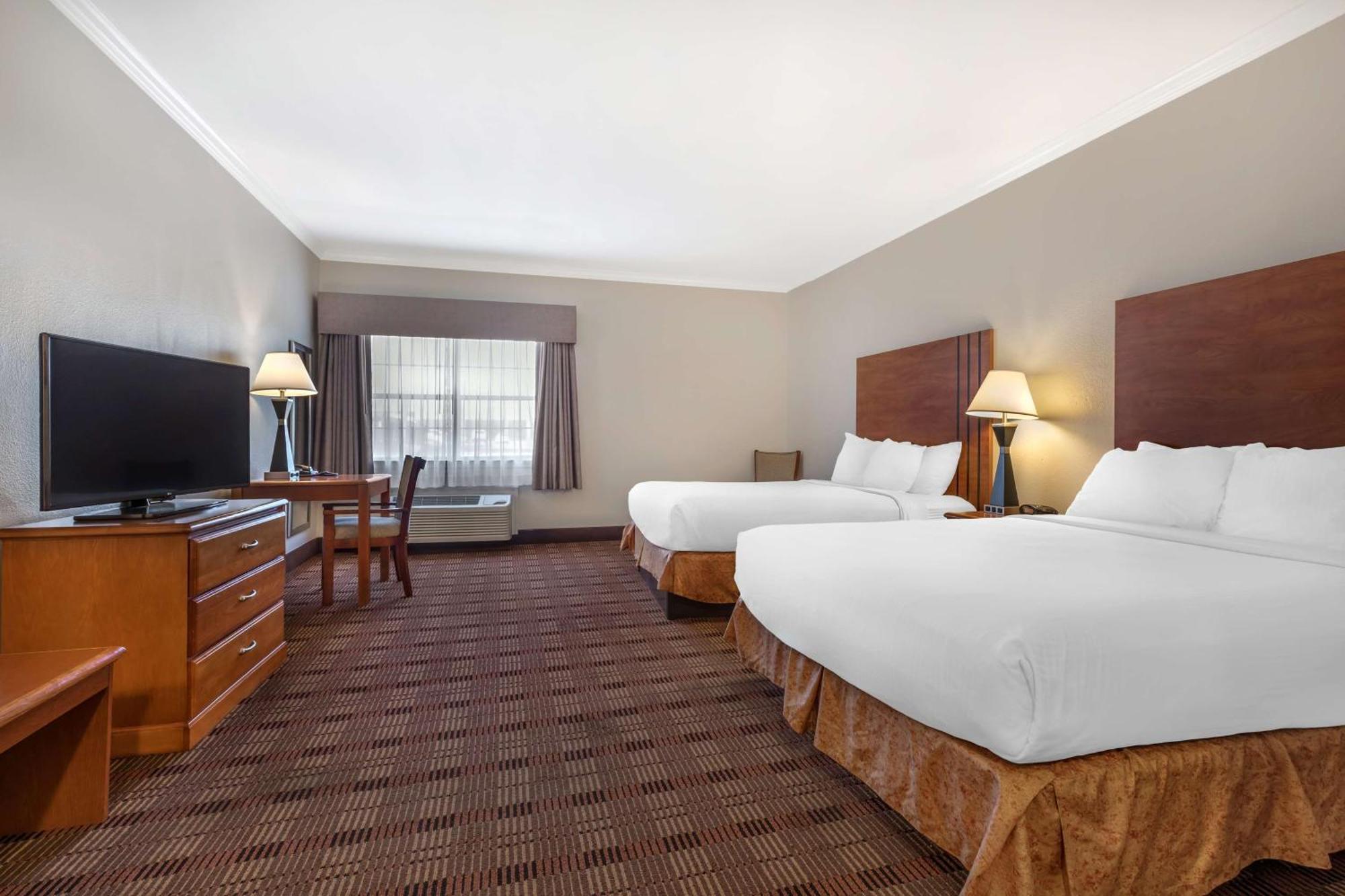 Best Western Club House Inn & Suites Mineral Wells Esterno foto