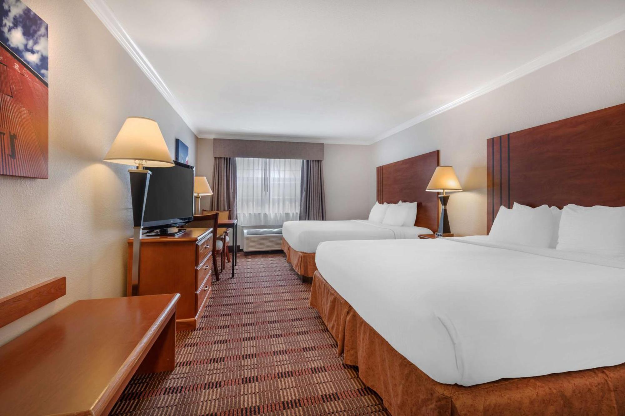 Best Western Club House Inn & Suites Mineral Wells Esterno foto